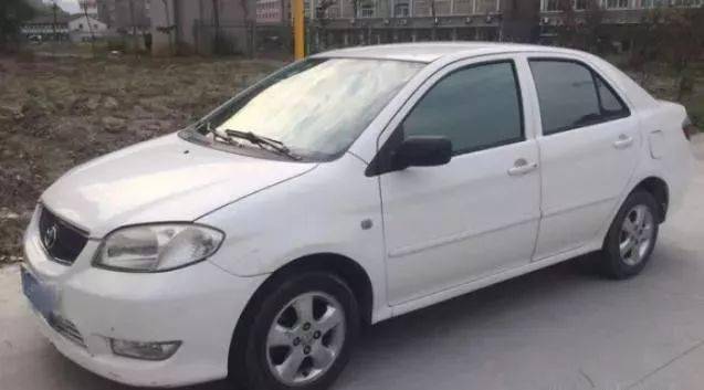 二手萬元車選什么_二手車二萬元以內(nèi)的可以買嗎_一萬元能買個(gè)什么二手車